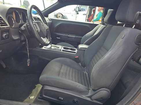Used 2013 Dodge Challenger SXT RWD image 8