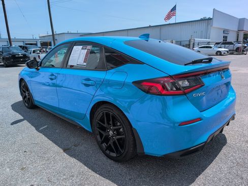 Used 2023 Honda Civic Sport image 6