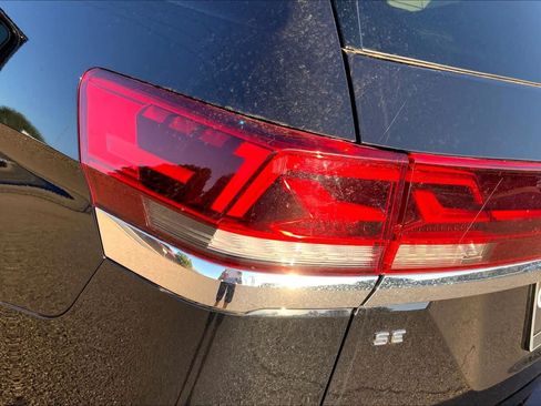 Used 2026 Volkswagen Atlas SE FWD image 28