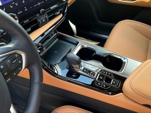 Used 2025 Lexus NX 350 AWD w/ Premium Package image 18