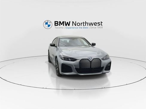 Used 2026 BMW i4 xDrive40i w/ M Sport Package AWD/4WD image 7