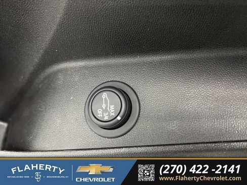 Used 2024 Chevrolet Equinox LT image 22
