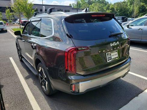 Used 2025 Kia Telluride S FWD image 6