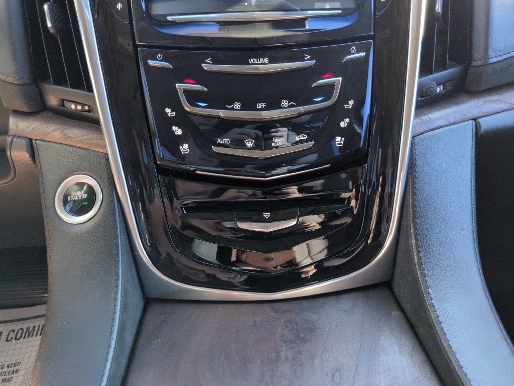 Used 2016 Cadillac Escalade Premium AWD/4WD image 19