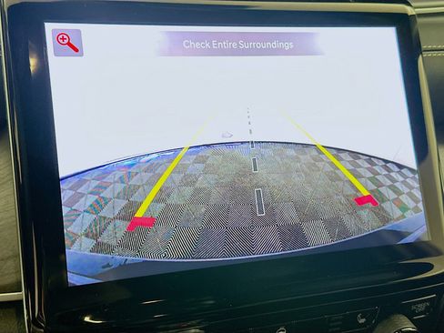 Used 2024 Jeep Grand Cherokee Limited 4xe w/ Trailer Tow Package AWD/4WD image 23