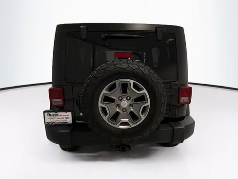 Used 2014 Jeep Wrangler Unlimited Rubicon w/ Max Tow Package AWD/4WD image 6