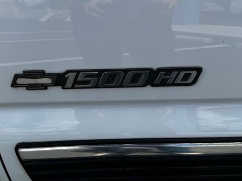 Used 2001 Chevrolet Silverado 1500 LS w/ Off-Road Skid Plate Pkg image 9