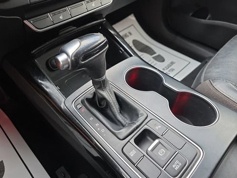 Used 2019 Kia Sorento SX FWD image 34