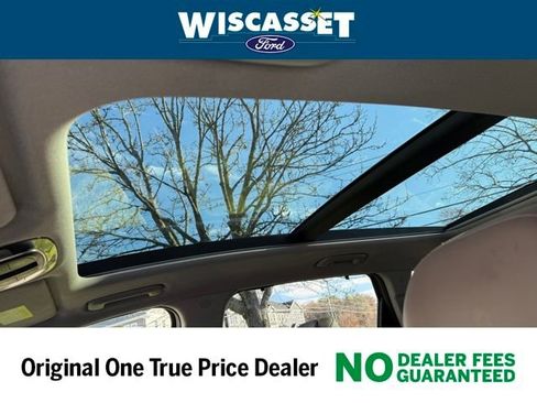 Used 2023 Hyundai Santa Fe Limited image 8