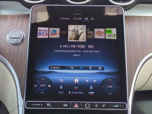 Used 2026 Mercedes-Benz C 300 Sedan image 17