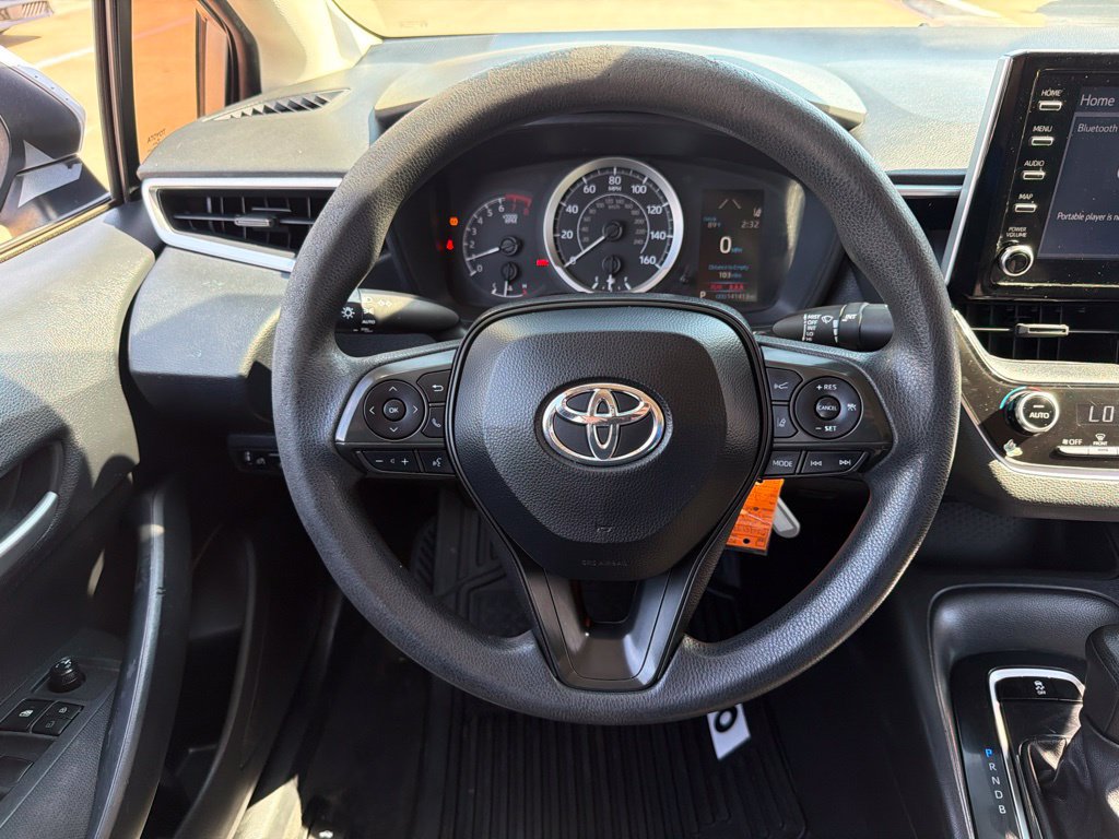 Used 2020 Toyota Corolla LE FWD image 20