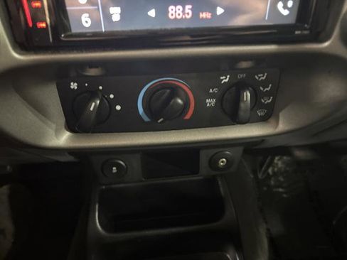 Used 2011 Ford Ranger XLT image 16