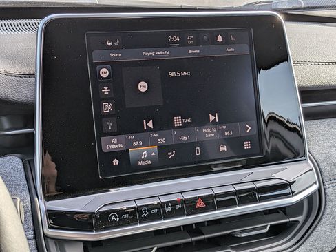 New 2026 Jeep Compass Latitude image 15