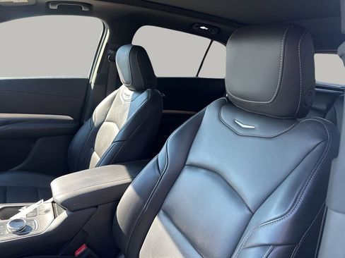 Used 2019 Cadillac XT4 Premium Luxury w/ Enhanced Visibility Package image 27