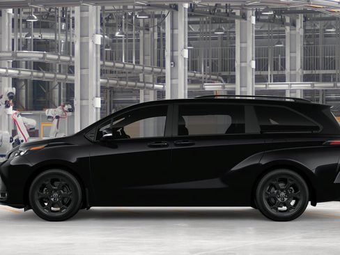 New 2026 Toyota Sienna XLE Woodland Edition AWD/4WD image 4