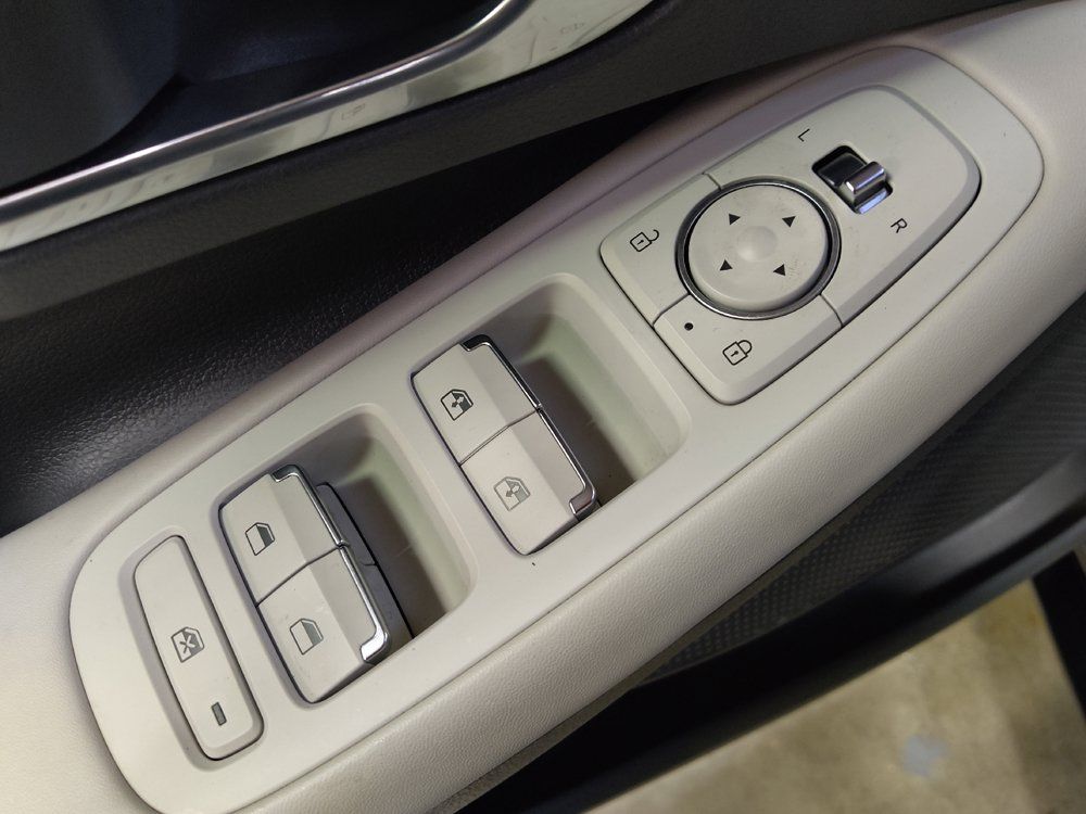 Used 2023 Hyundai Sonata SEL w/ Cargo Package FWD image 27