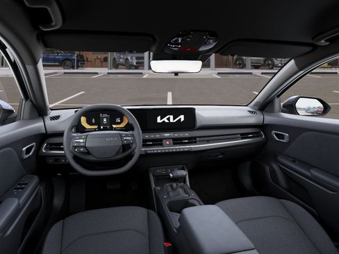 New 2026 Kia K4 LXS image 4