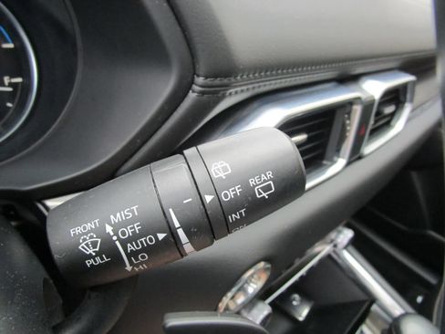 Used 2023 MAZDA CX-5 AWD 2.5 S w/ Premium Package image 23