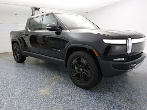 Used 2023 Rivian R1T Adventure image 2