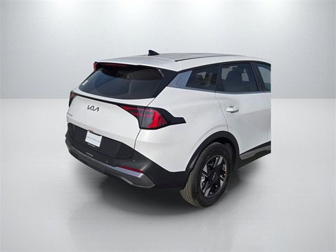New 2026 Kia Sportage LX image 6