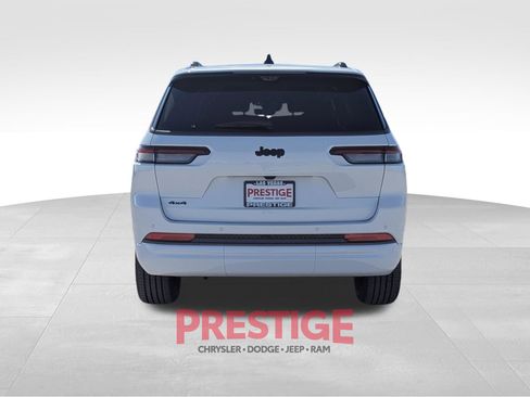 New 2026 Jeep Grand Cherokee L Limited AWD/4WD image 6