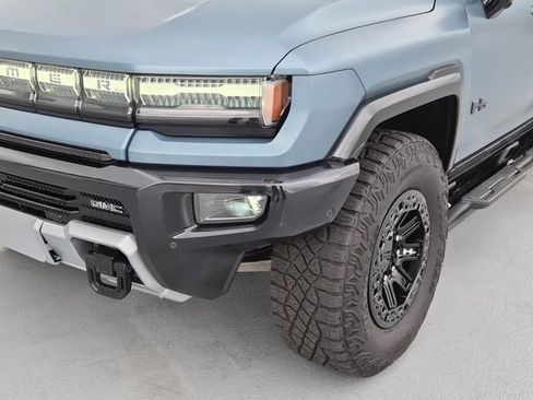 Used 2024 GMC Hummer EV 3X w/ Omega Edition image 10