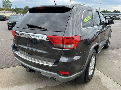 Used 2011 Jeep Grand Cherokee Overland AWD/4WD image 5