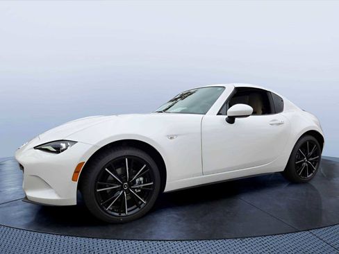 New 2026 MAZDA MX-5 Miata RF Grand Touring RWD image 2