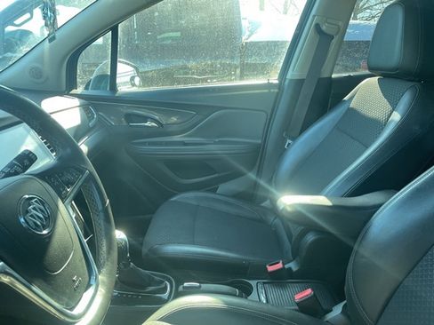 Used 2018 Buick Encore Preferred image 5