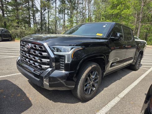 Used 2022 Toyota Tundra Platinum w/ Advanced Package image 1