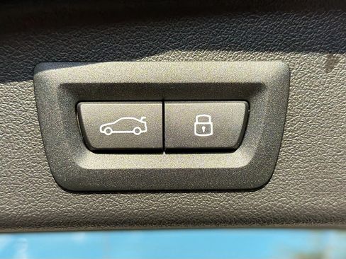 New 2026 BMW X5 xDrive50e image 13