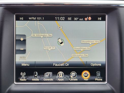 Used 2017 Jeep Grand Cherokee Altitude image 12