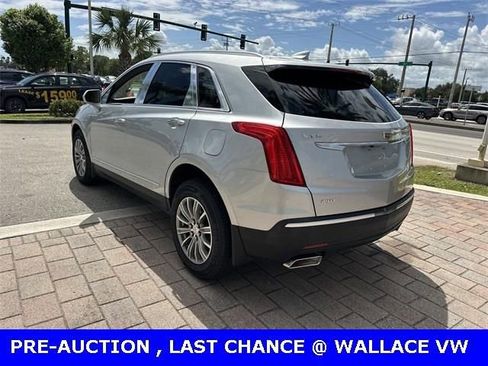 Used 2018 Cadillac XT5 Luxury w/ Driver Awareness Package image 5