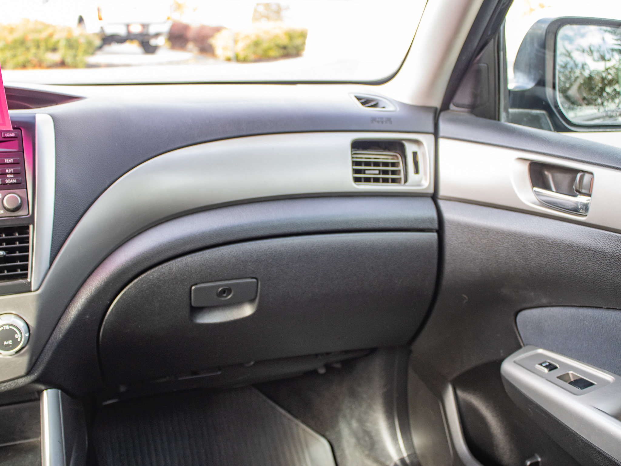 Used 2010 Subaru Forester 2.5X Limited AWD/4WD image 39