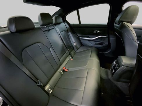 Used 2024 BMW 330i xDrive Sedan w/ M Sport Package AWD/4WD image 19