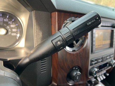 Used 2012 Ford F250 Lariat w/ Chrome Pkg image 22