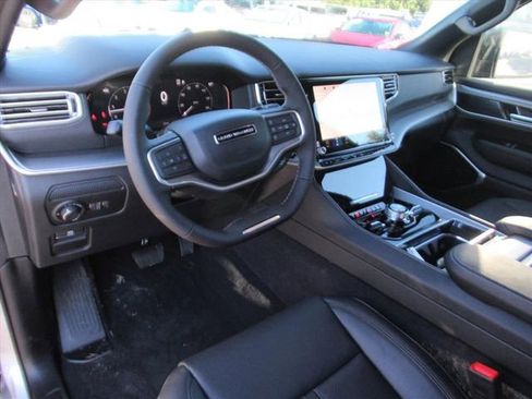 New 2026 Jeep Grand Wagoneer Limited image 14