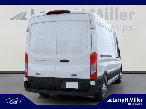 New 2025 Ford Transit 250 148 Medium Roof Extended AWD image 8