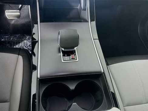 Used 2026 Land Rover Range Rover Evoque Dynamic SE image 19