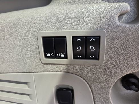 Used 2019 GMC Yukon XL Denali w/ Denali Ultimate Package AWD/4WD image 17