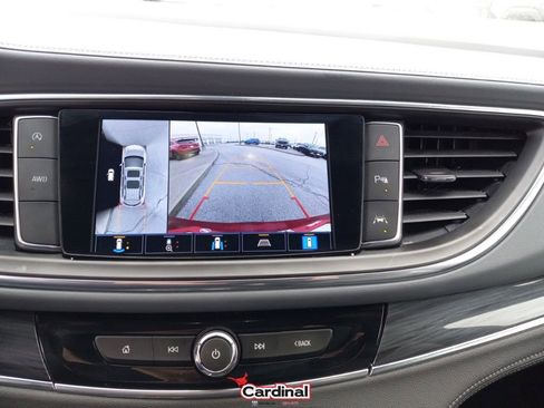 Used 2024 Buick Enclave Premium image 37