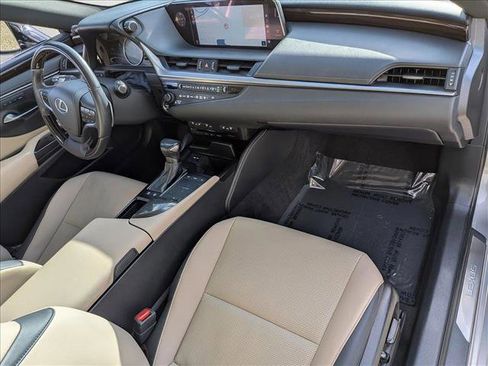 Used 2019 Lexus ES 300h image 23