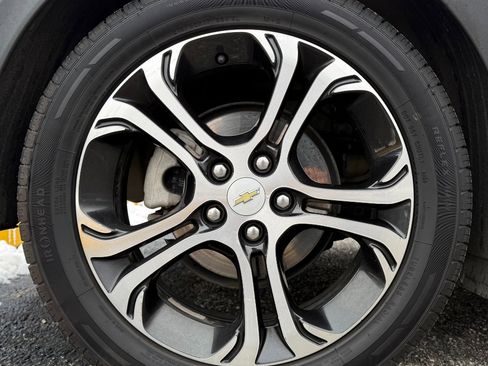 Used 2017 Chevrolet Bolt Premier w/ Driver Confidence II Package image 26