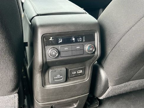 Used 2023 GMC Acadia SLE w/ Driver Convenience Package FWD image 26