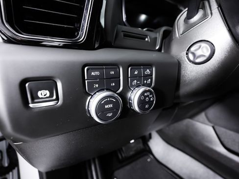 Used 2025 GMC Sierra 1500 AT4 AWD/4WD image 28