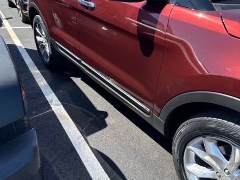 Used 2015 Ford Explorer XLT w/ Equipment Group 202A AWD/4WD image 3
