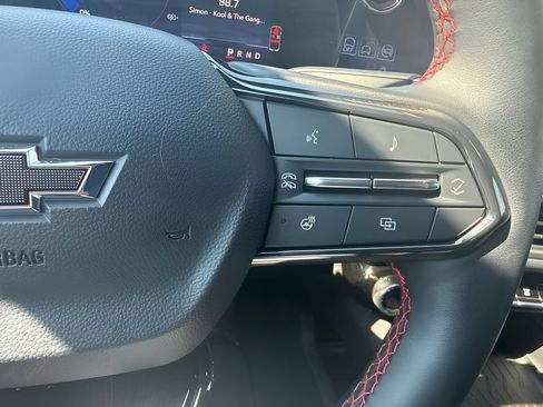 Used 2024 Chevrolet Equinox EV RS FWD image 17