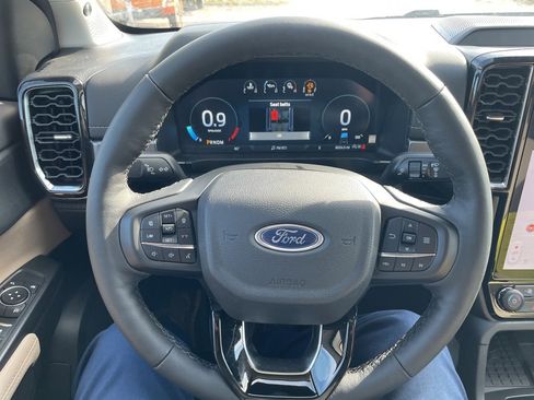 Certified 2024 Ford Ranger Lariat w/ FX4 Off-Road Package image 16