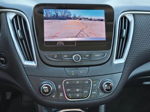 Used 2024 Chevrolet Malibu LT image 18
