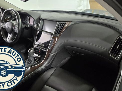 Used 2018 INFINITI Q50 Luxe w/ Cargo Package (L95) image 39